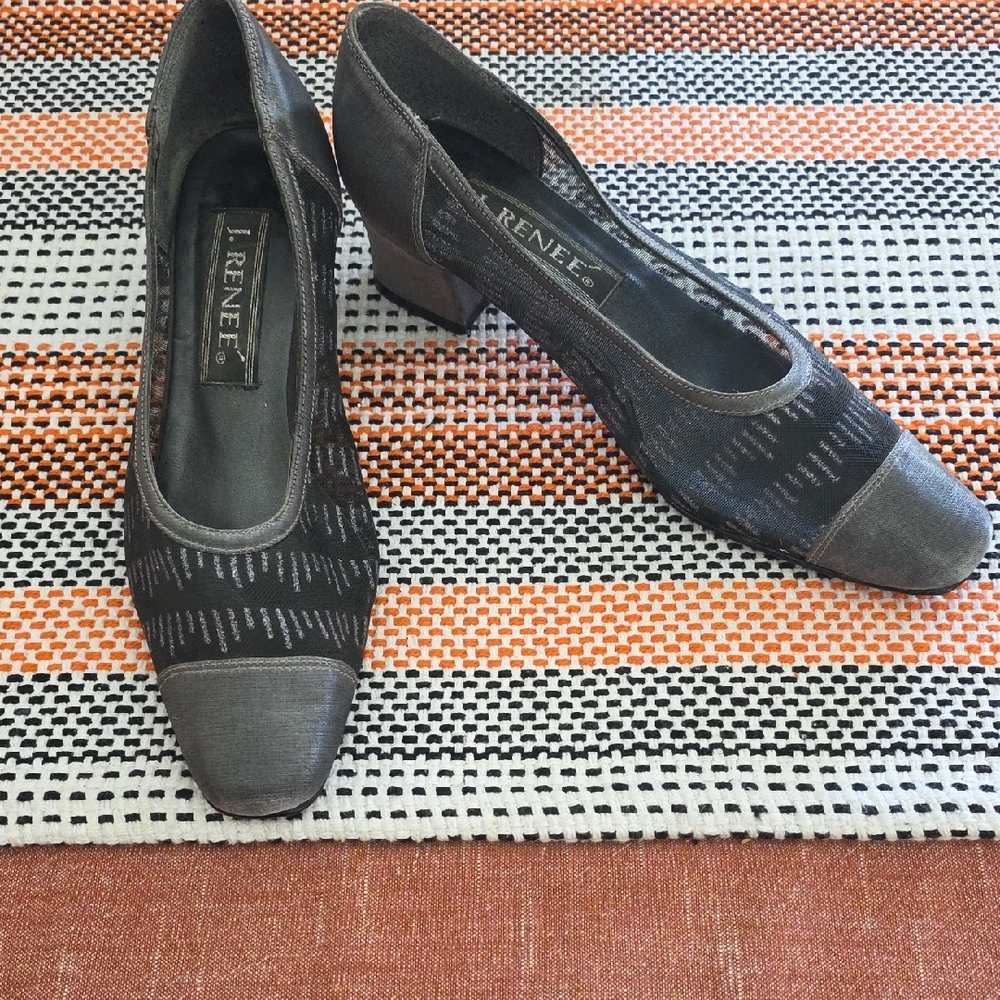 J.Renee Elegant Black and Gray Heels
